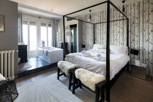 Élégant Penthouse classé 4 étoiles vue mer