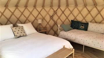 Family Tent, Valley View | Blackout drapes