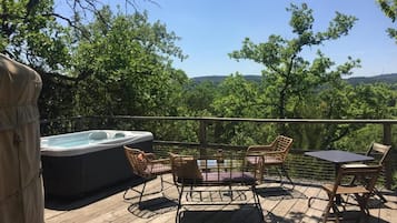 Comfort Tent, Valley View | Outdoor dining