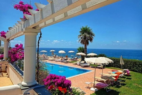 Standard Triple Room, Balcony, Sea View | Pool