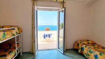 Chambre Quadruple Standard, balcon, vue mer