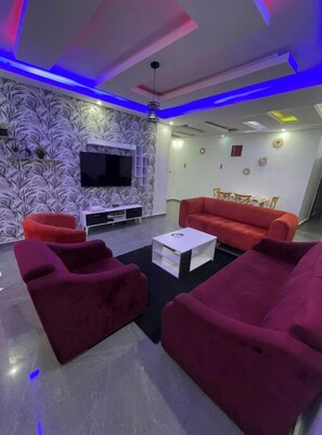 Living area - 🏠 Charming 2-bedroom apartment in the heart of Dakar (Dakar)
