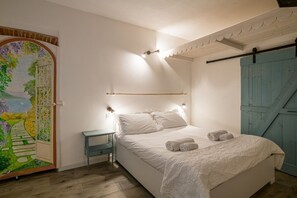 2 slaapkamers, een strijkplank/strijkijzer