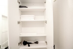 Interior - Cozy Luxe Studio in Bishop Arts (Dallas)
