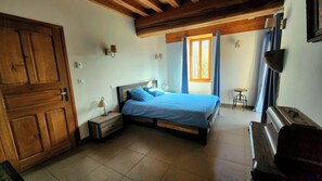 5 habitaciones y ropa de cama 