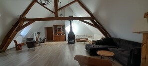 Fireplace - Large character house Pets welcome at no extra charge (Lormes)