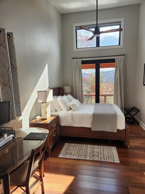 3 sovrum, skrivbord, strykjärn/strykbräda och gratis wi-fi