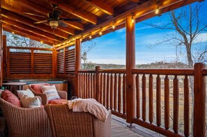 Outdoor spa tub - New Listing! 4mi to Parkway, Pool, & Game Room! (Pigeon Forge)