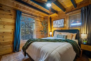 3 habitaciones, tabla de planchar con plancha y cuna de viaje 