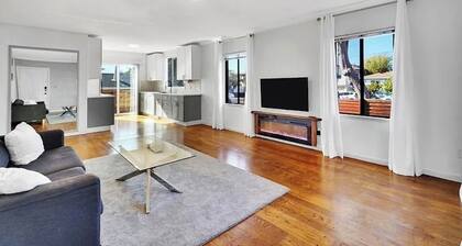 Peaceful 2-bedroom house in Richmond perfect for relaxing stays