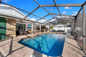 Pool - Golden Palms - Pool • Billiards • Firepit • BBQ (Sarasota)