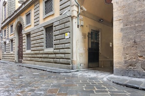 Front of property - Guesthost - Appartamento Pazzi A 3 Min Da Piazza Del Duomo (Florence)
