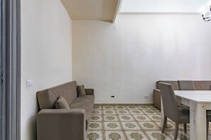 Apartment | Living area - Guesthost - Teatro Massimo Roomy Flat With Covered Terrace (Palermo)