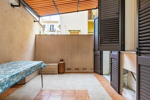 Apartment | Terrace/patio - Guesthost - Teatro Massimo Roomy Flat With Covered Terrace (Palermo)