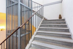 Property entrance - Guesthost - San Francesco Modern And Central Apartment (Pisa)
