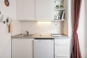 Studio | Private kitchenette - Guesthost - Fortezza Functional Studio (Florence)