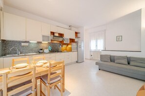 Apartment | Living area - Guesthost - Santa Margherita Quiet Apartment With Balcony (Santa Margherita Ligure)