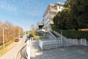 Exterior - Guesthost - Charming Apt With Parking! (Turin)
