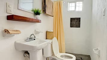 Quadruple Room, City View | Bathroom | Shower, towels, soap, shampoo