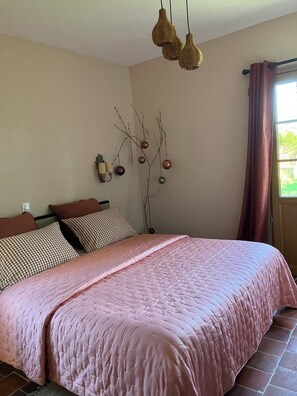 1 habitación, wifi y ropa de cama