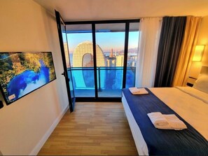 1 bedroom, iron/ironing board, Internet, bed sheets - Fantastic 1-bedroom apartment with AC Panoramic View (Batumi)