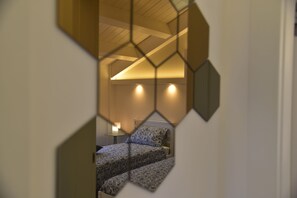2 bedrooms, iron/ironing board, WiFi, bed sheets - A place where the relaxation of the countryside meets the beauty of the sea. (VILLALFONSINA)