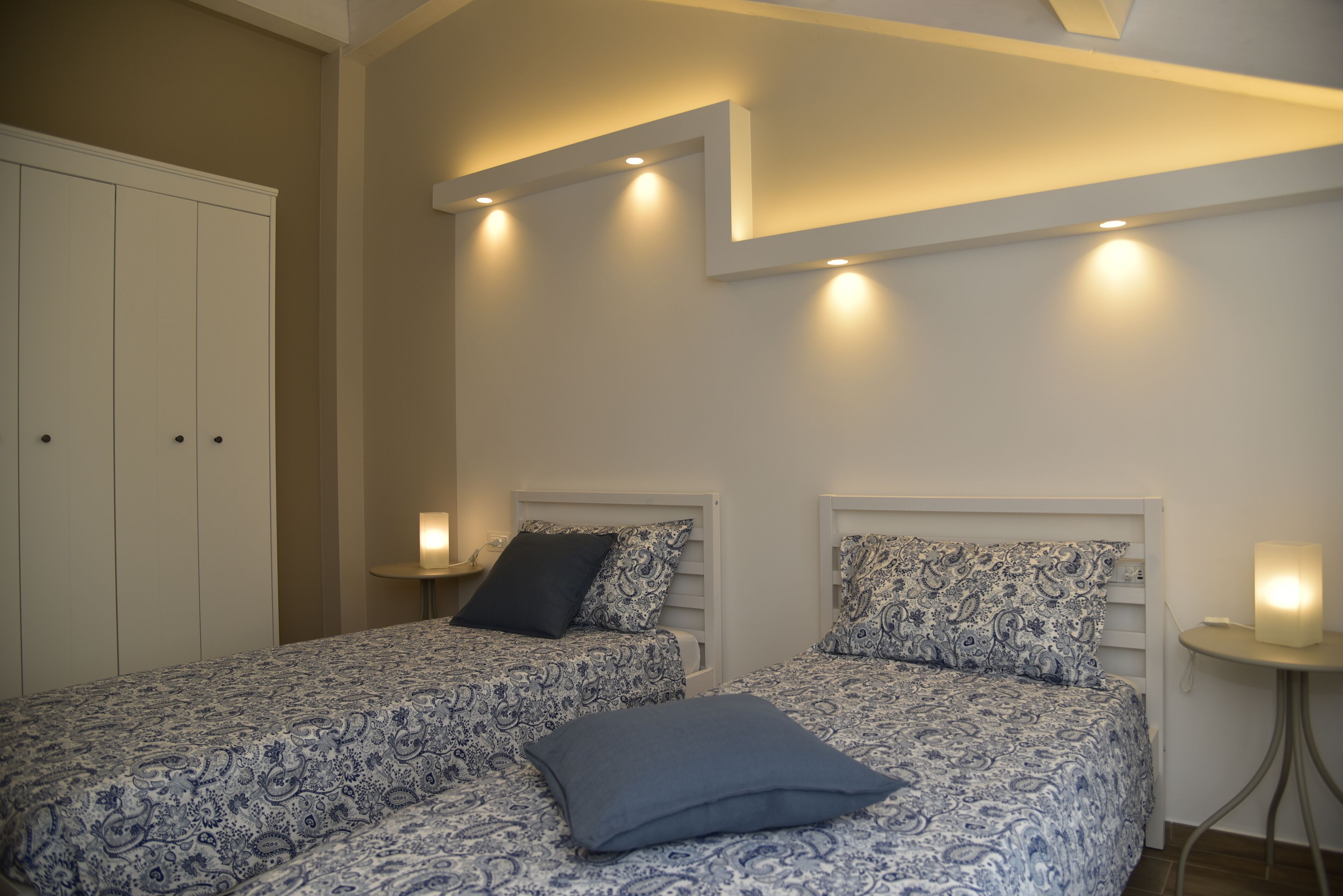 Bügeleisen/Bügelbrett, WLAN, Bettwäsche