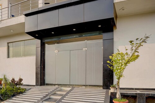 Hotel O Chhatrapati Shivaji Hospital