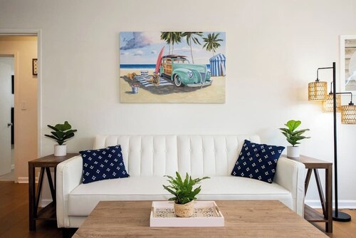 Spacious Home near Downtown & Beach!