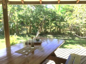Outdoor dining - Charming Creole Villa (Saint-Louis)