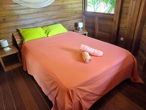 2 bedrooms, travel cot, free WiFi, bed sheets - Charming Creole Villa (Saint-Louis)