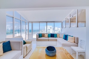 Apartment - Carteia Beachfront at Praia da Gaivota (Loulé)