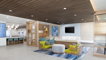 Coin salon dans le hall