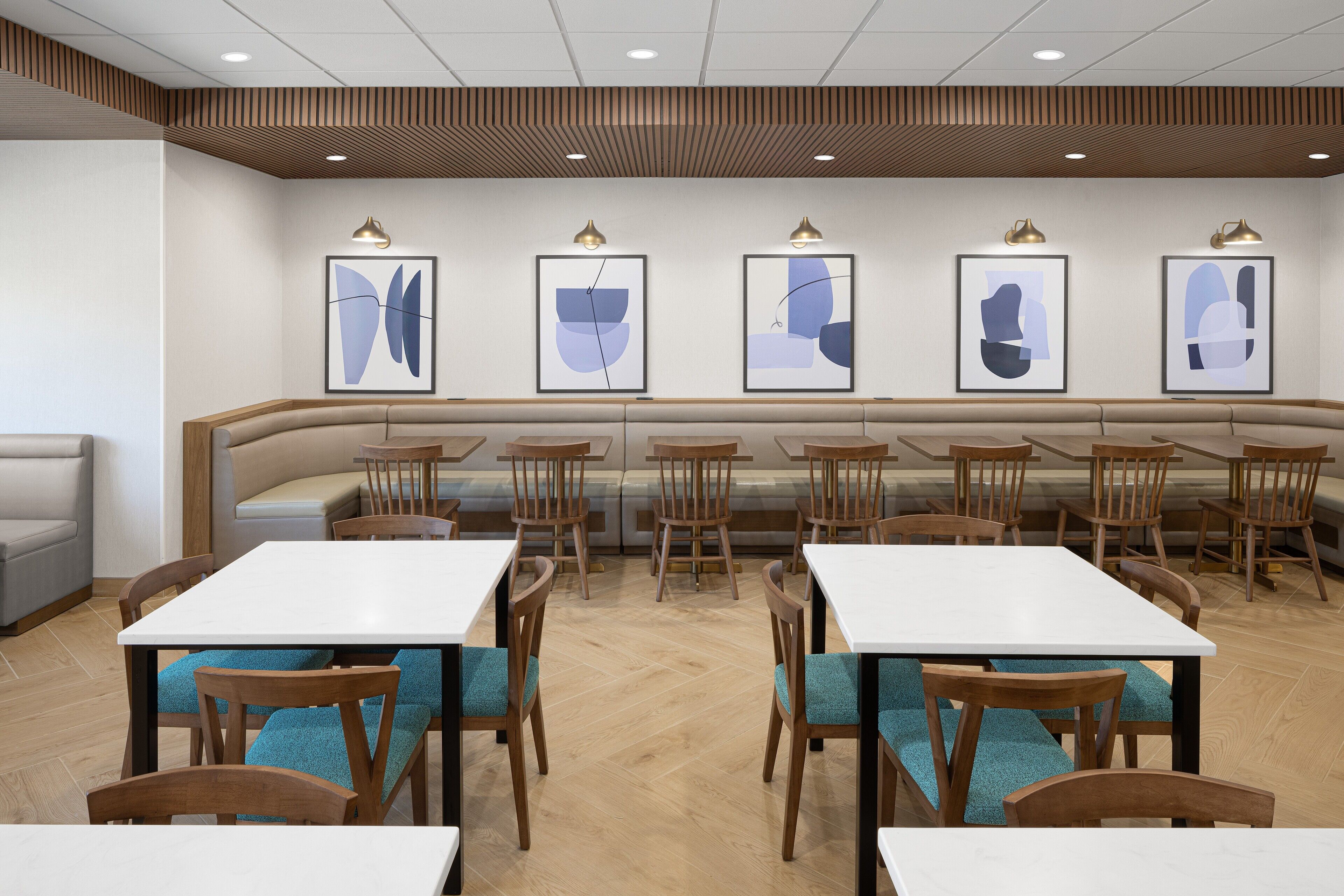 Café da manhã continental grátis todos os dias