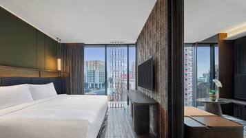 Junior Suite, 1 Bedroom, Balcony, City View