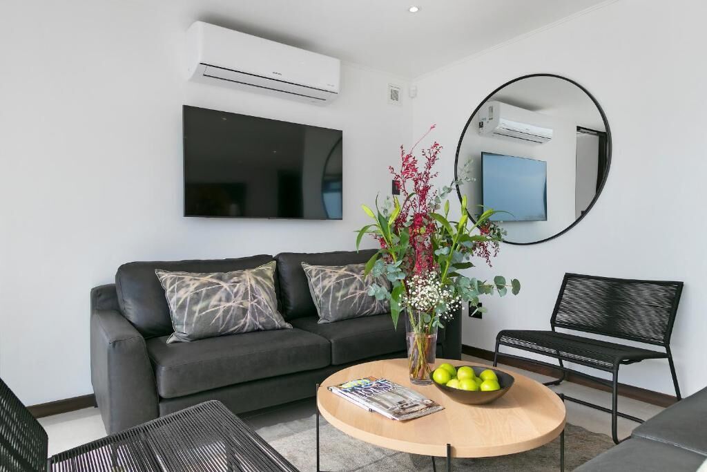 Apartment, Balcony, City View | Living area