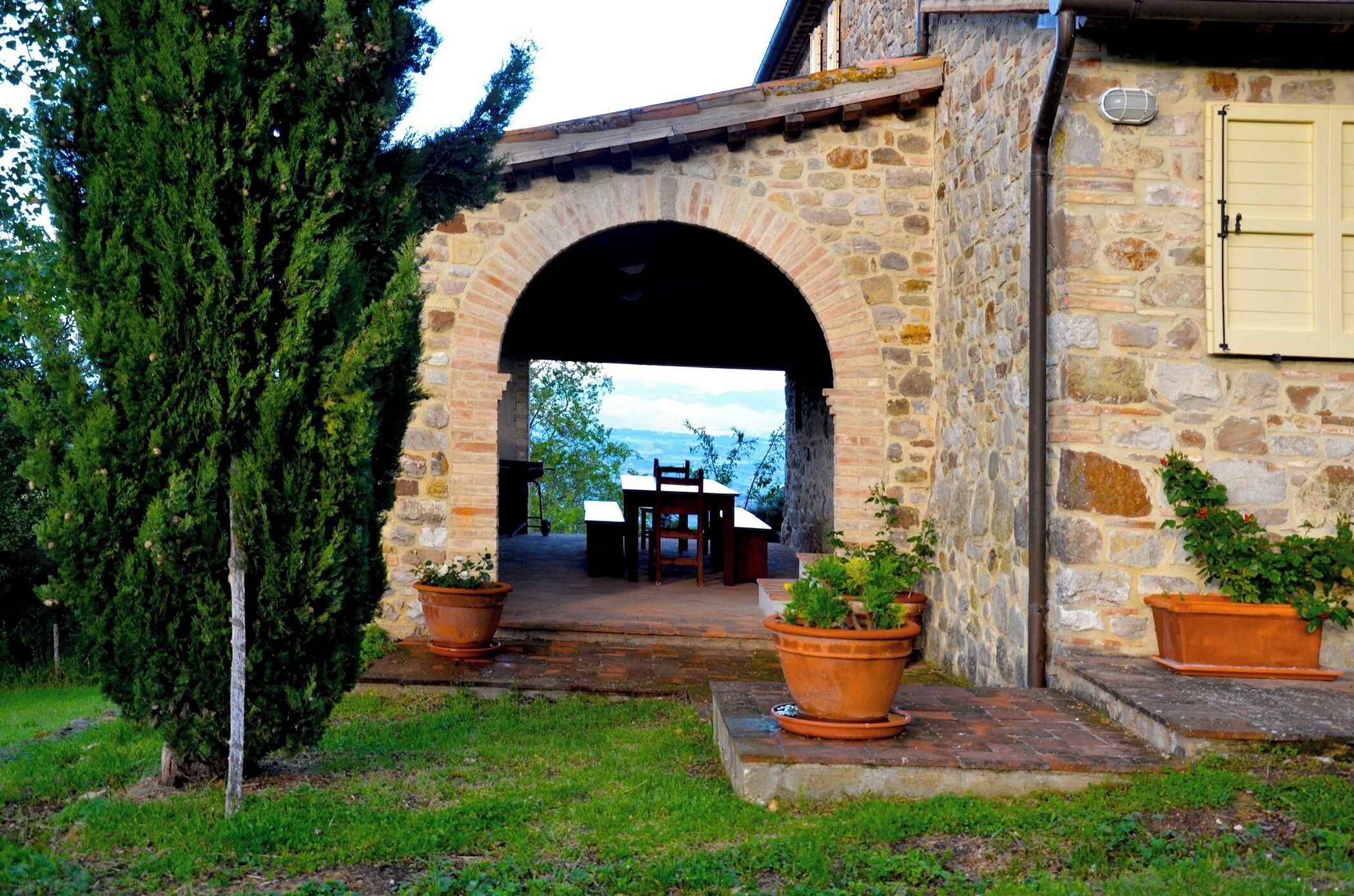 تناول الطعام بالخارج