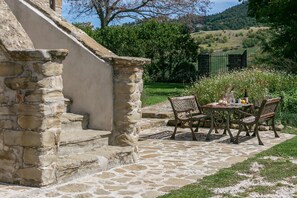 Villa | 8 bedrooms, Internet - Palazzo Serre - Villa in the Countryside With Pool (San Leo)