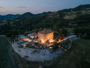 House | 8 bedrooms, Internet