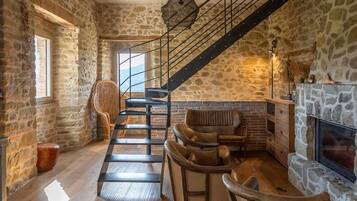 8 bedrooms, Internet