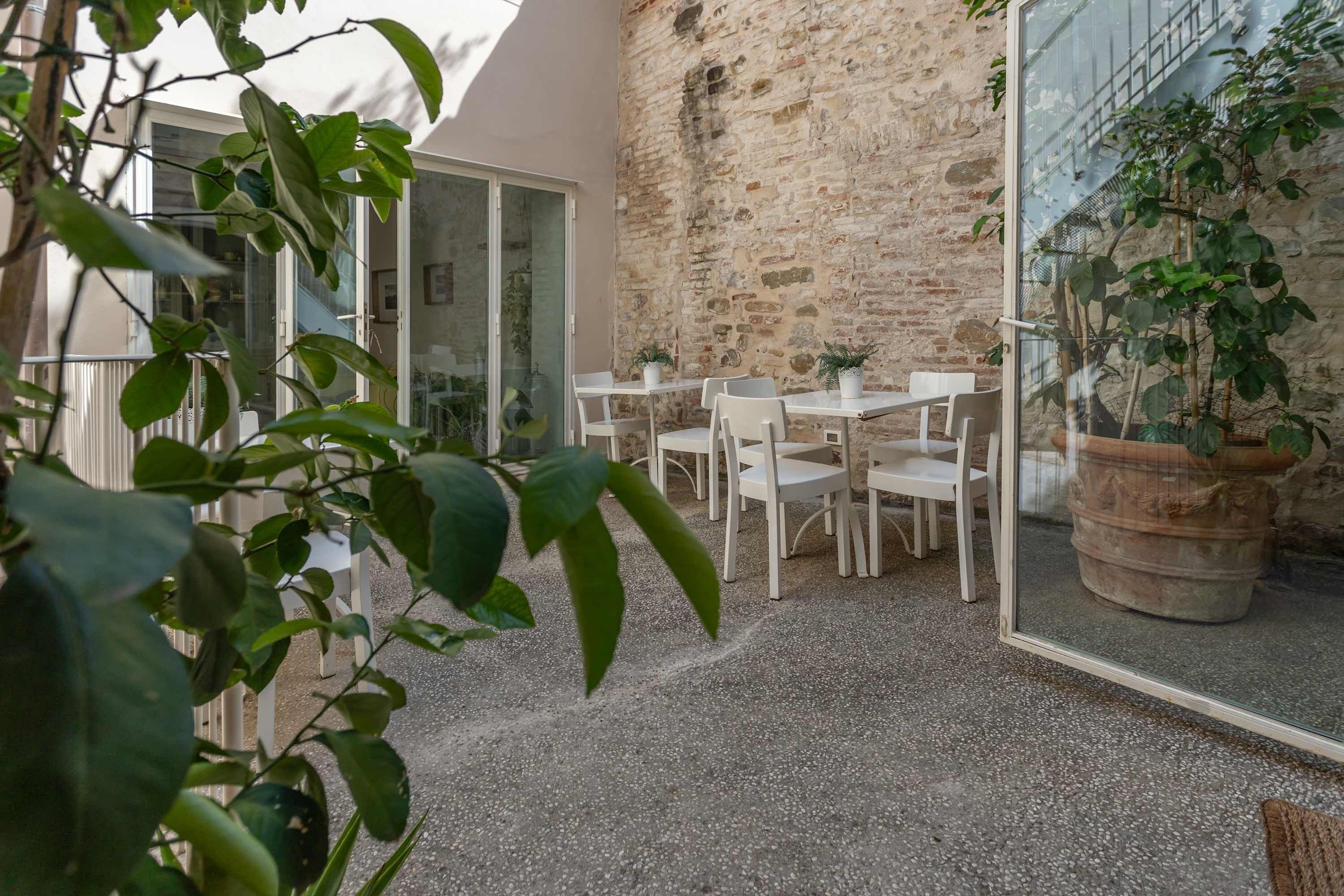 House | 5 bedrooms, Internet