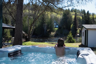 Spa & Nature by the Water | Chalet OâHara
