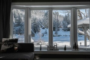 Interior - Spa & Nature by the Water | Chalet O’Hara (Saint-Alphonse-Rodriguez)