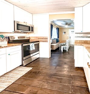 Fridge, microwave, oven, stovetop - 3Br 2Ba Cottage w/ Golf Cart (Waveland)