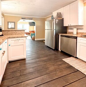 Interior - 3Br 2Ba Cottage w/ Golf Cart (Waveland)