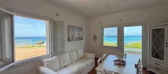 Villa on the beach - super sea view