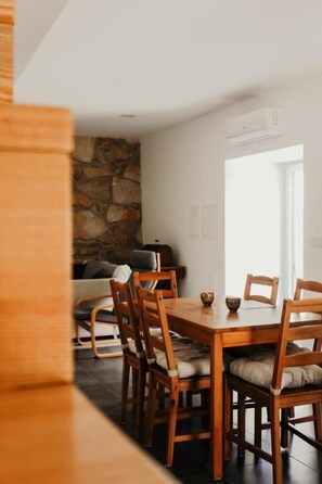 Family House, Patio, Garden View | Dining - Canhoto Douro (São Lourenço do Douro)