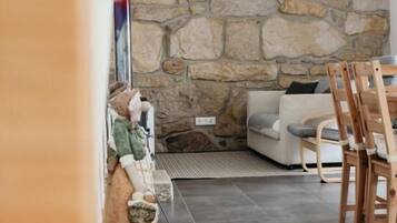 Maison Familiale, patio, vue jardin | Coin séjour