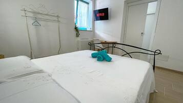 Toetasjesleilighet | Skrivebord for bærbar PC, strykejern/-brett og wi-fi (inkludert)