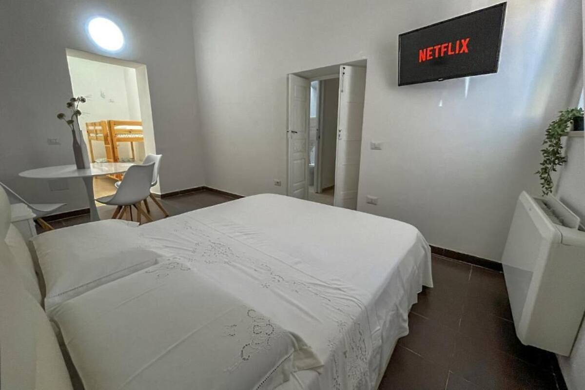 Chambre Quadruple | Fer et planche à repasser, Wi-Fi gratuit